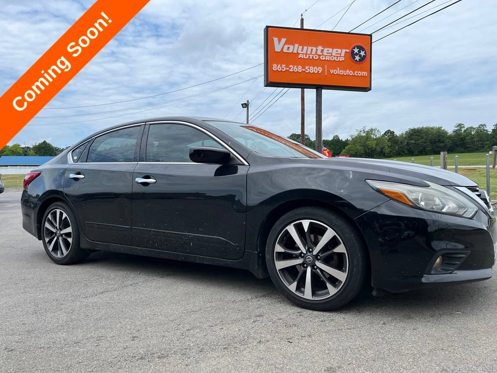 Used 2016 Nissan Altima 2.5 SR FWD image 1