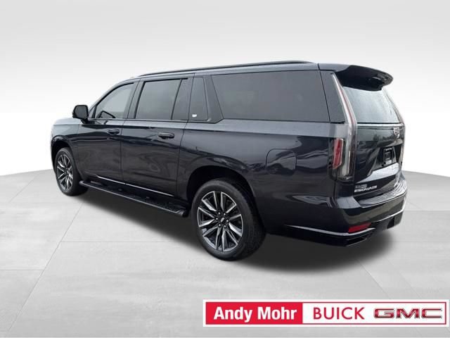 Used 2023 Cadillac Escalade ESV Sport AWD/4WD image 10