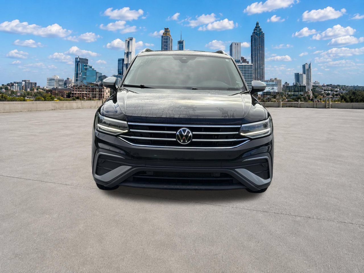 Used 2024 Volkswagen Tiguan SE FWD image 29