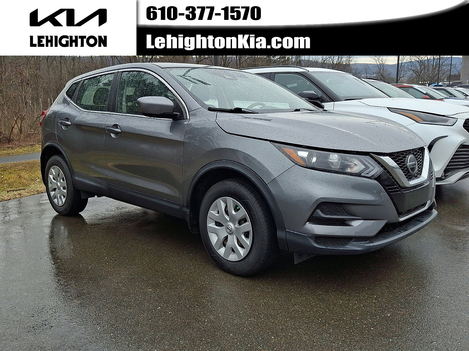 Used 2020 Nissan Rogue Sport S image 1