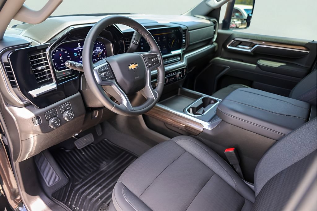 Used 2026 Chevrolet Silverado 2500 LT w/ Texas Edition AWD/4WD image 13