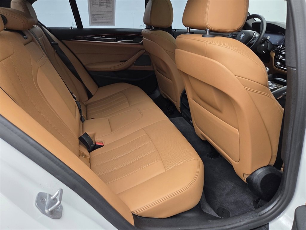 Used 2021 BMW 530i w/ Premium Package image 19