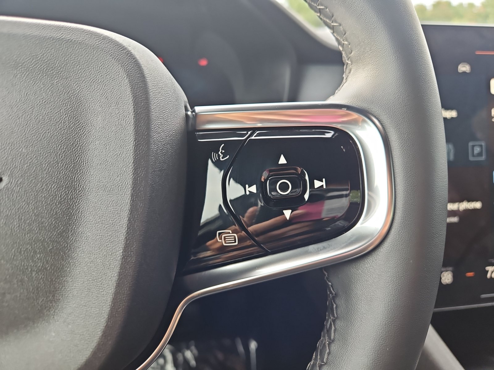 Used 2022 Polestar Polestar 2 AWD/4WD image 21