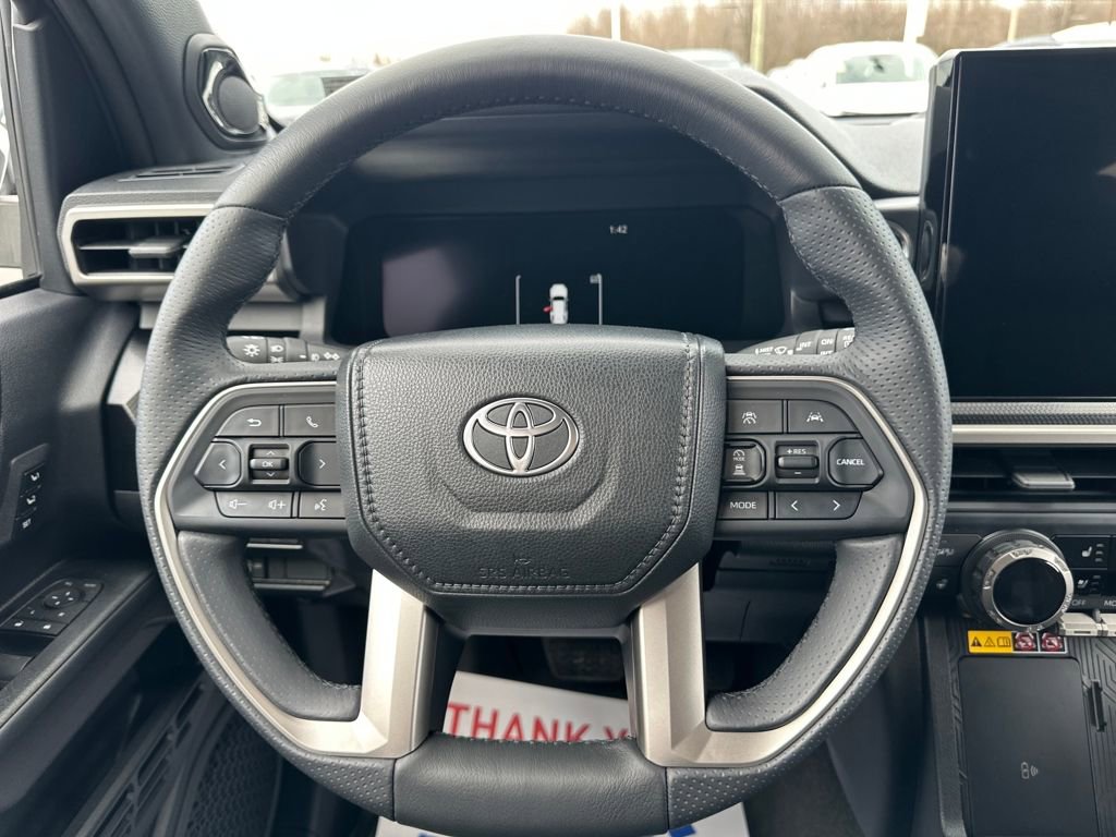 Used 2025 Toyota 4Runner Limited w/ Tow Technology Package image 19