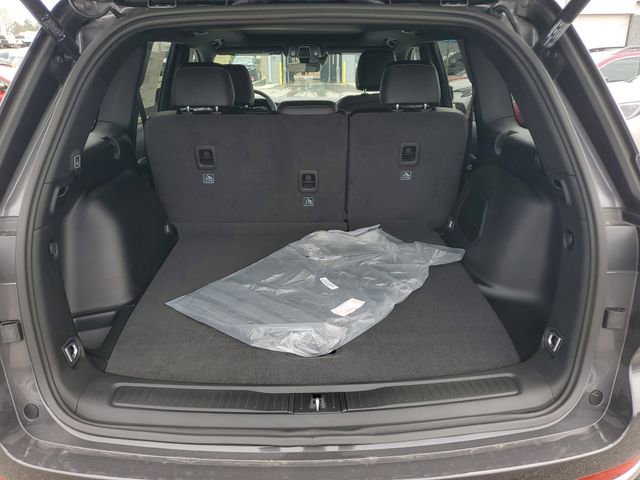 New 2026 Jeep Grand Cherokee Limited RWD image 10