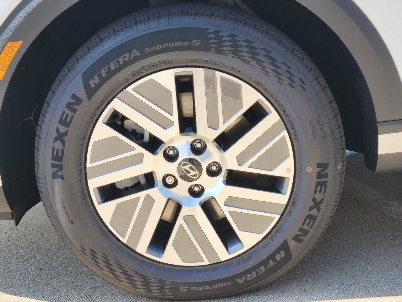 New 2027 Hyundai Palisade SEL Premium FWD image 7