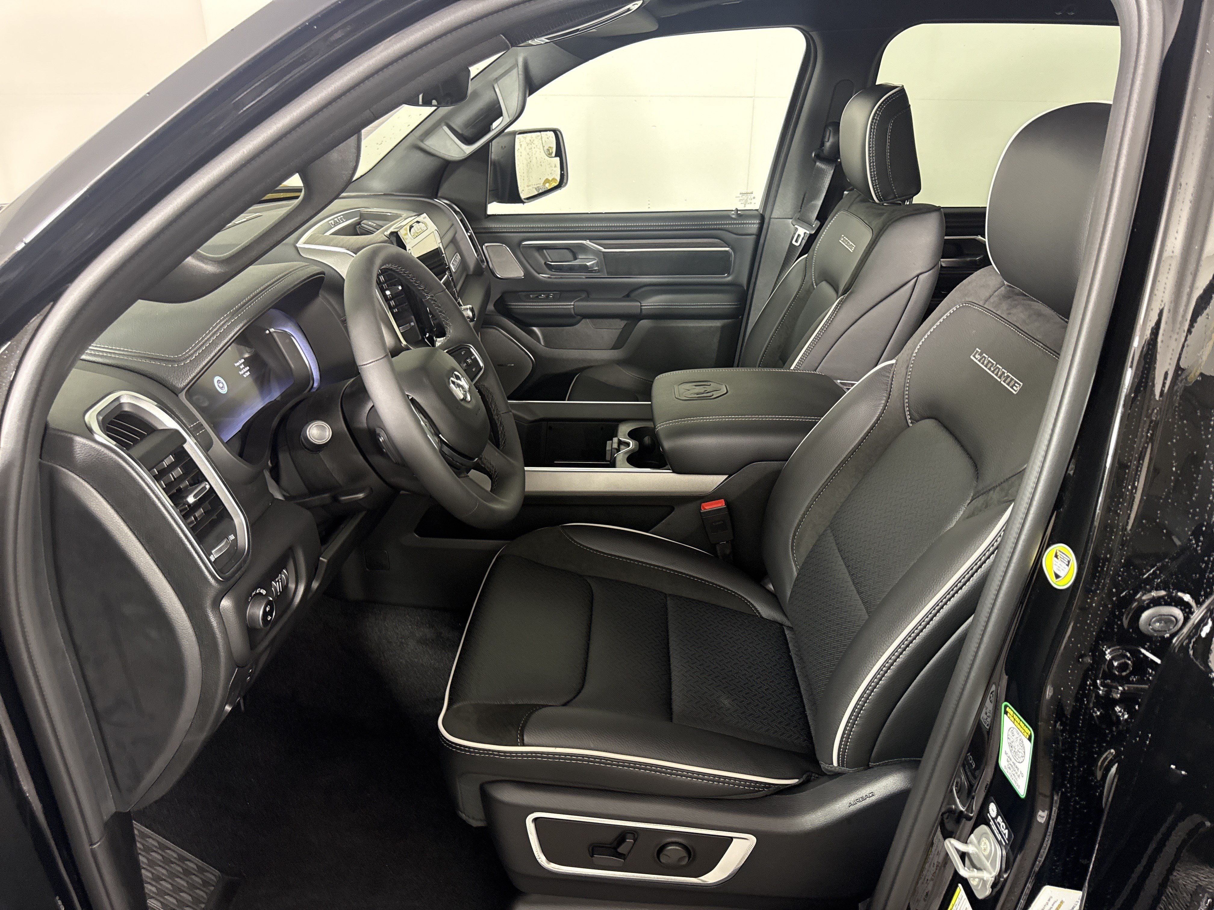 New 2027 RAM 1500 Laramie w/ Night Edition AWD/4WD image 12