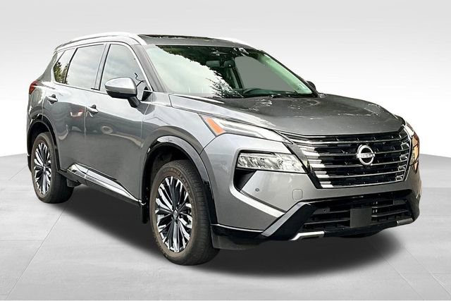 Used 2025 Nissan Rogue Platinum w/ Tech Package