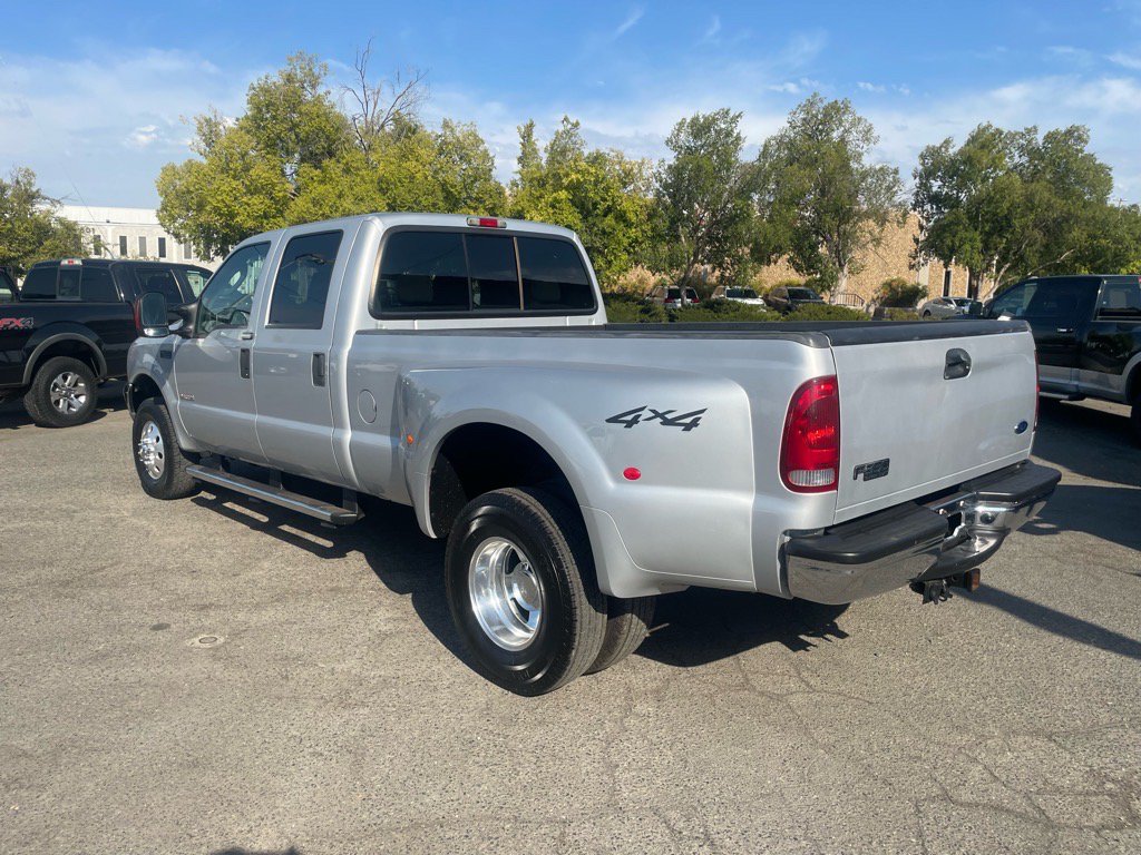 Used 2004 Ford F350 XLT AWD/4WD image 3