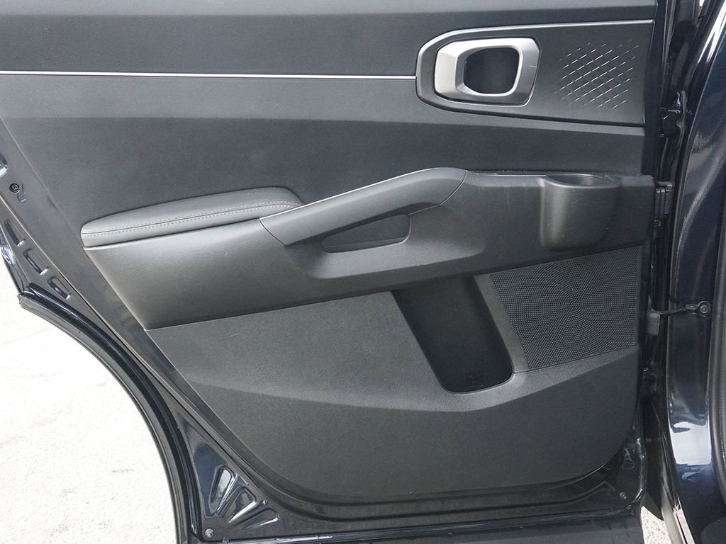 Used 2021 Kia Sorento S FWD image 24