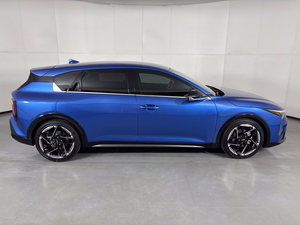 New 2026 Kia K4 GT-Line FWD image 9