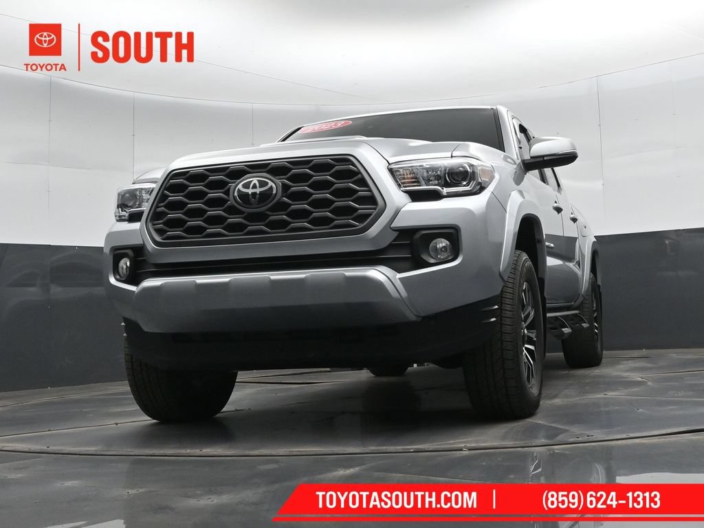 Used 2023 Toyota Tacoma TRD Sport AWD/4WD image 37
