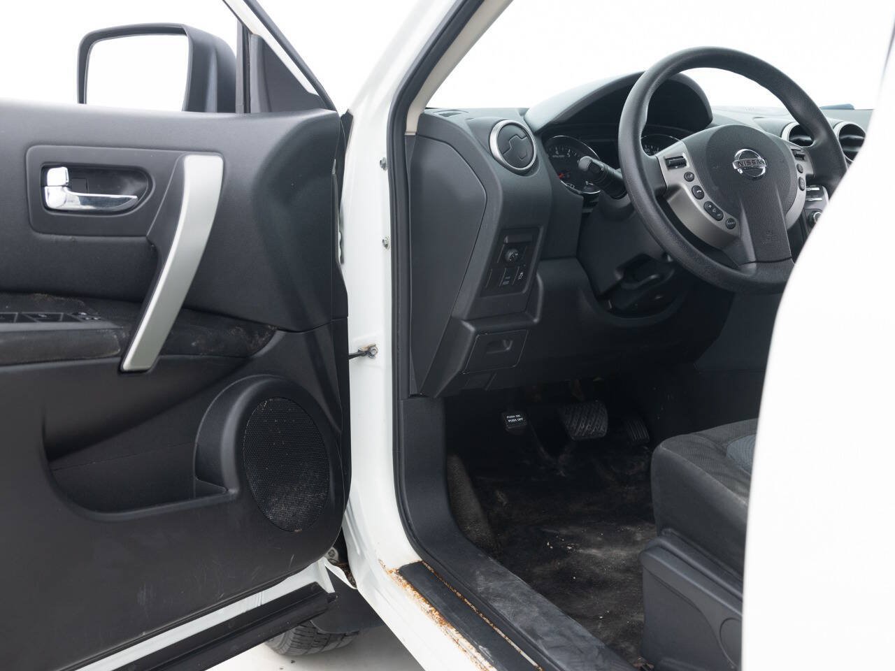 Used 2013 Nissan Rogue S w/ Special Edition Pkg AWD/4WD image 24