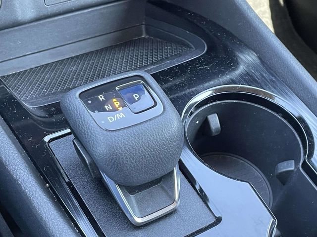 Used 2021 Nissan Rogue S AWD/4WD image 23
