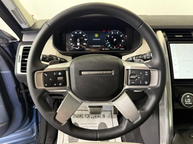 Used 2025 Land Rover Discovery Dynamic SE AWD/4WD image 40