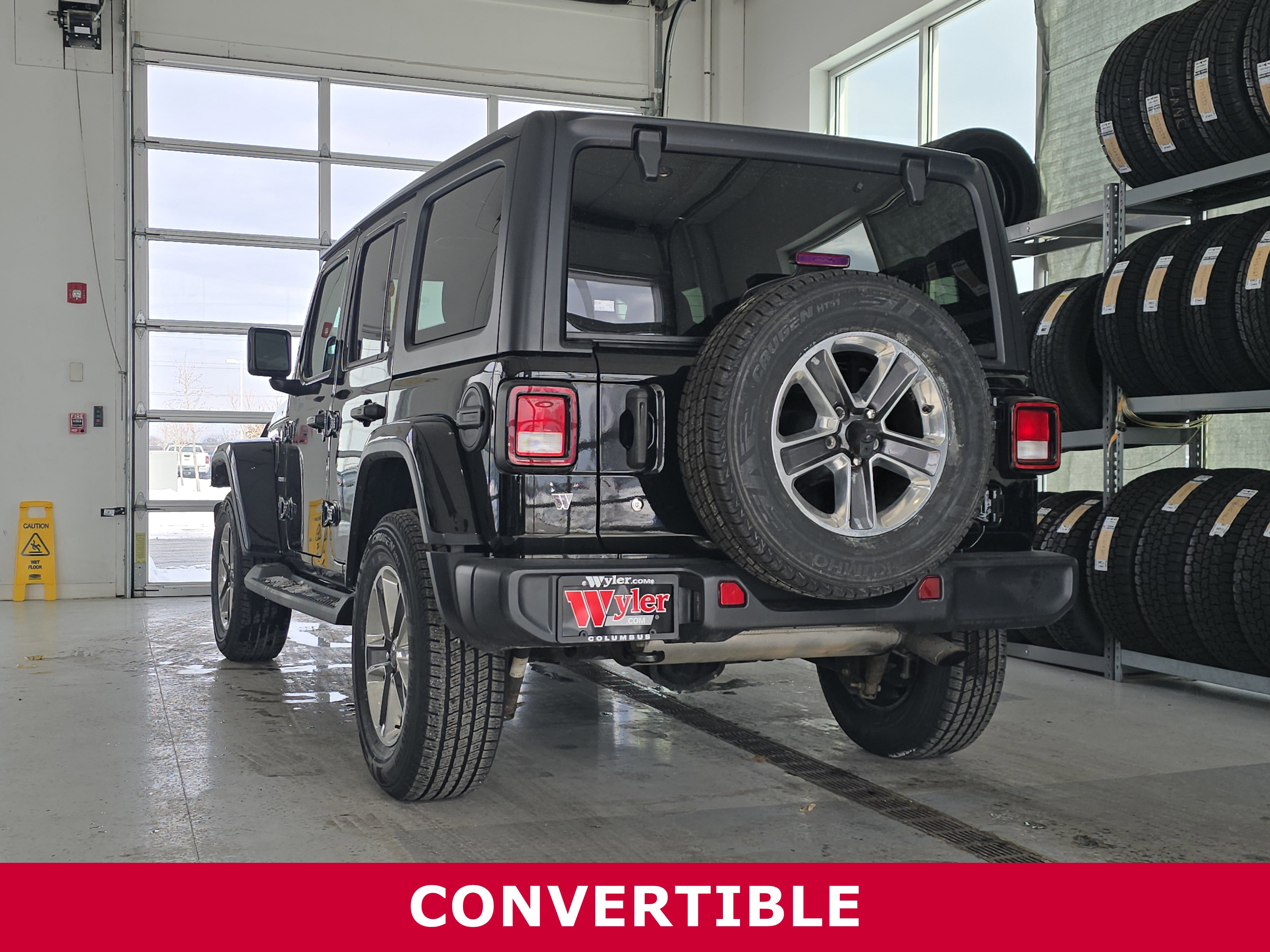 Used 2020 Jeep Wrangler Unlimited Sahara image 7