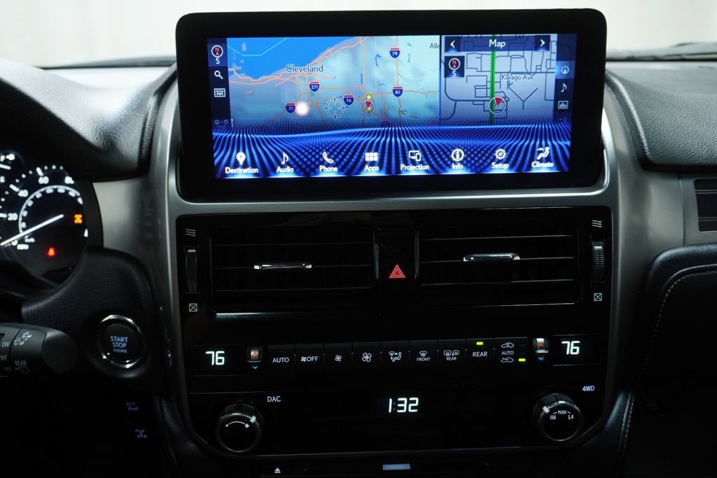 Used 2022 Lexus GX 460 Premium w/ Accessory Package AWD/4WD image 21