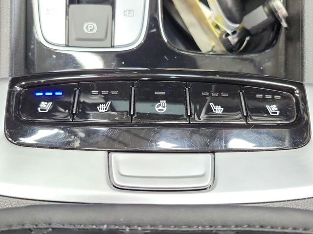 Used 2023 Hyundai Santa Cruz Limited AWD/4WD image 32