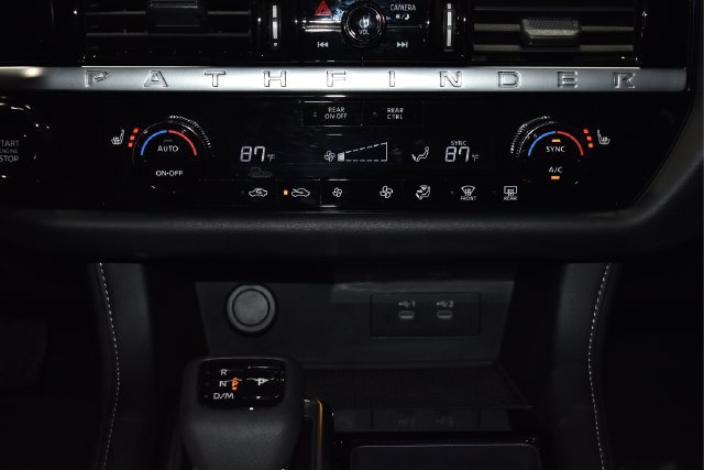 Used 2026 Nissan Pathfinder SV AWD/4WD image 33
