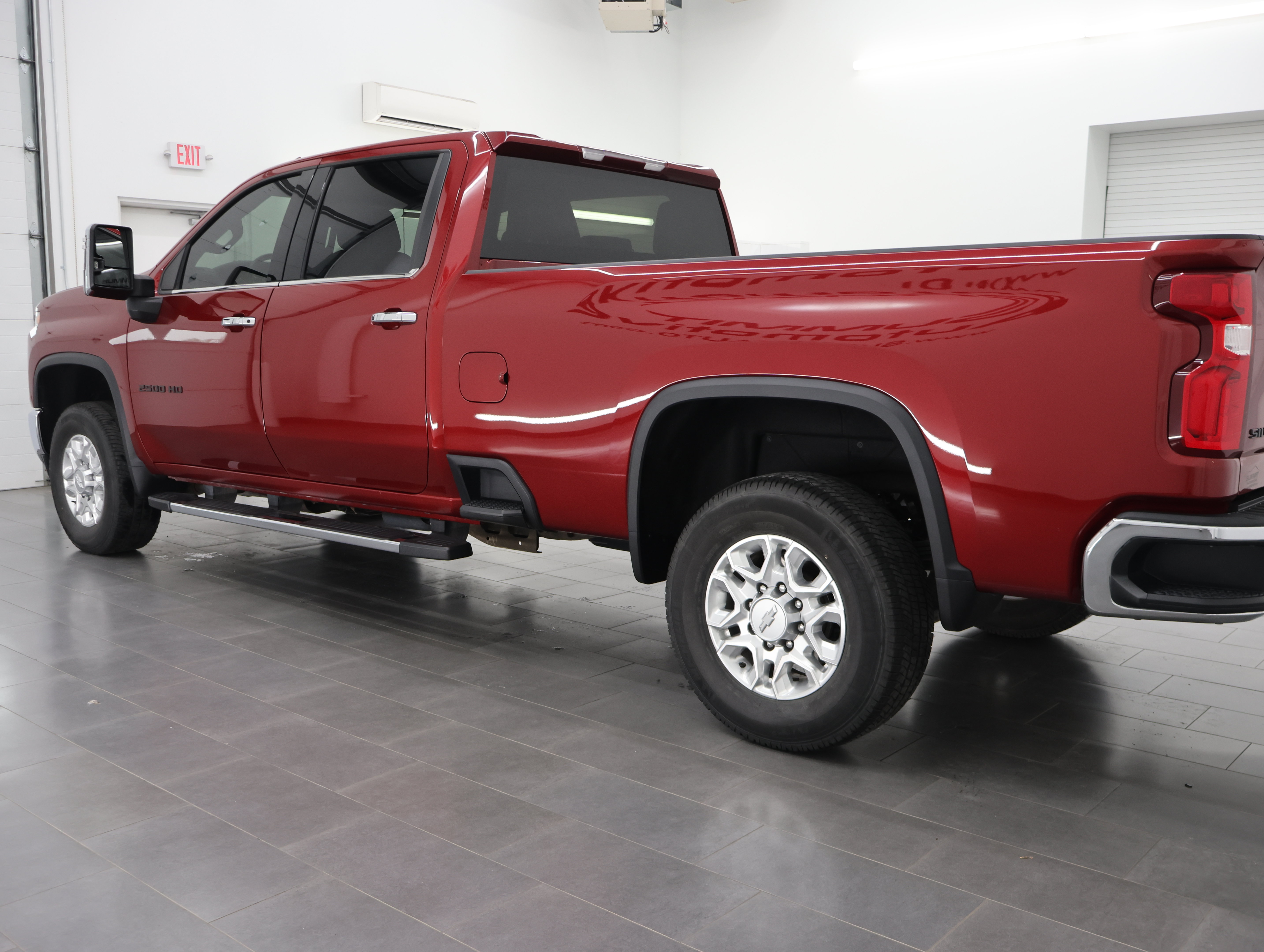 Used 2020 Chevrolet Silverado 2500 LTZ w/ Z71 Off-Road Package AWD/4WD image 6