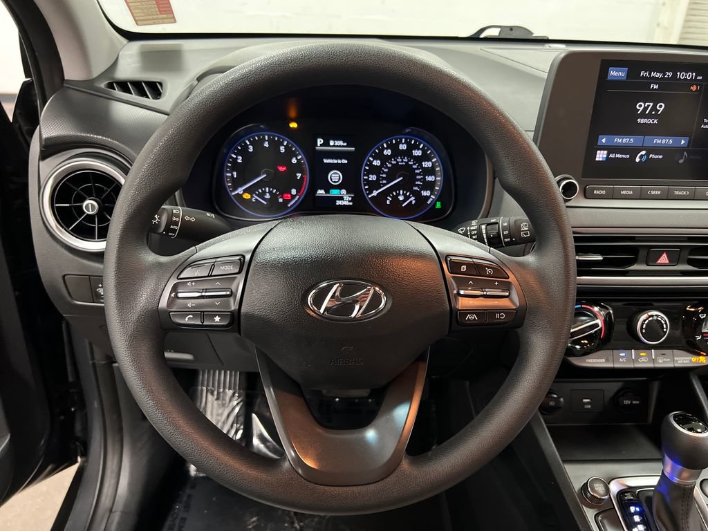 Used 2023 Hyundai Kona SEL AWD/4WD image 15