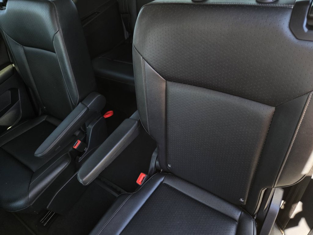 Used 2019 Volkswagen Atlas SE w/ Towing Package FWD image 12