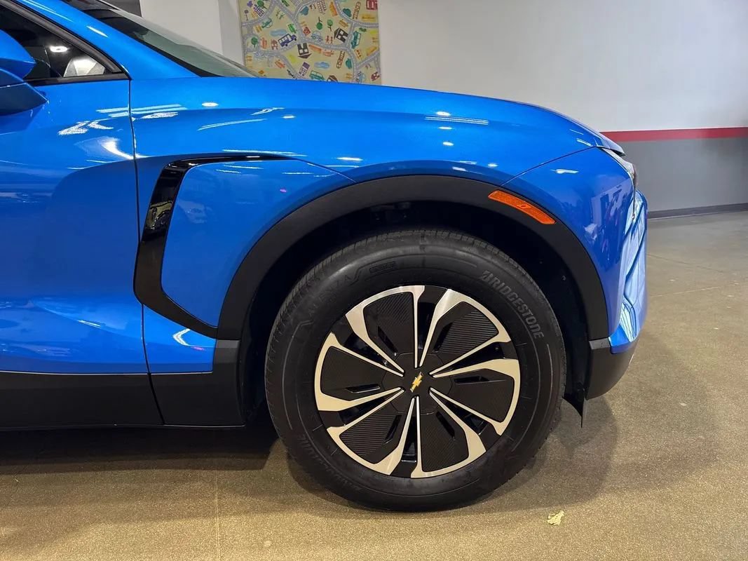 Used 2024 Chevrolet Blazer EV LT AWD/4WD image 62