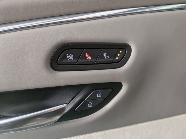 Used 2021 Cadillac Escalade ESV Sport Platinum image 11