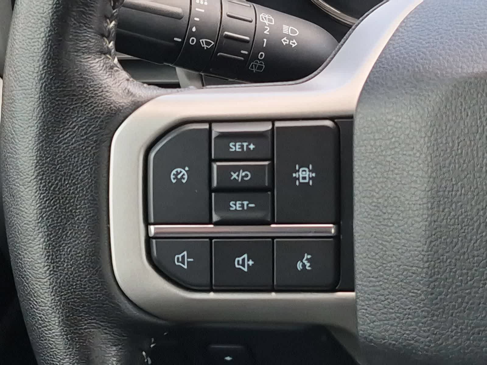 Used 2022 Ford Expedition XLT RWD image 23