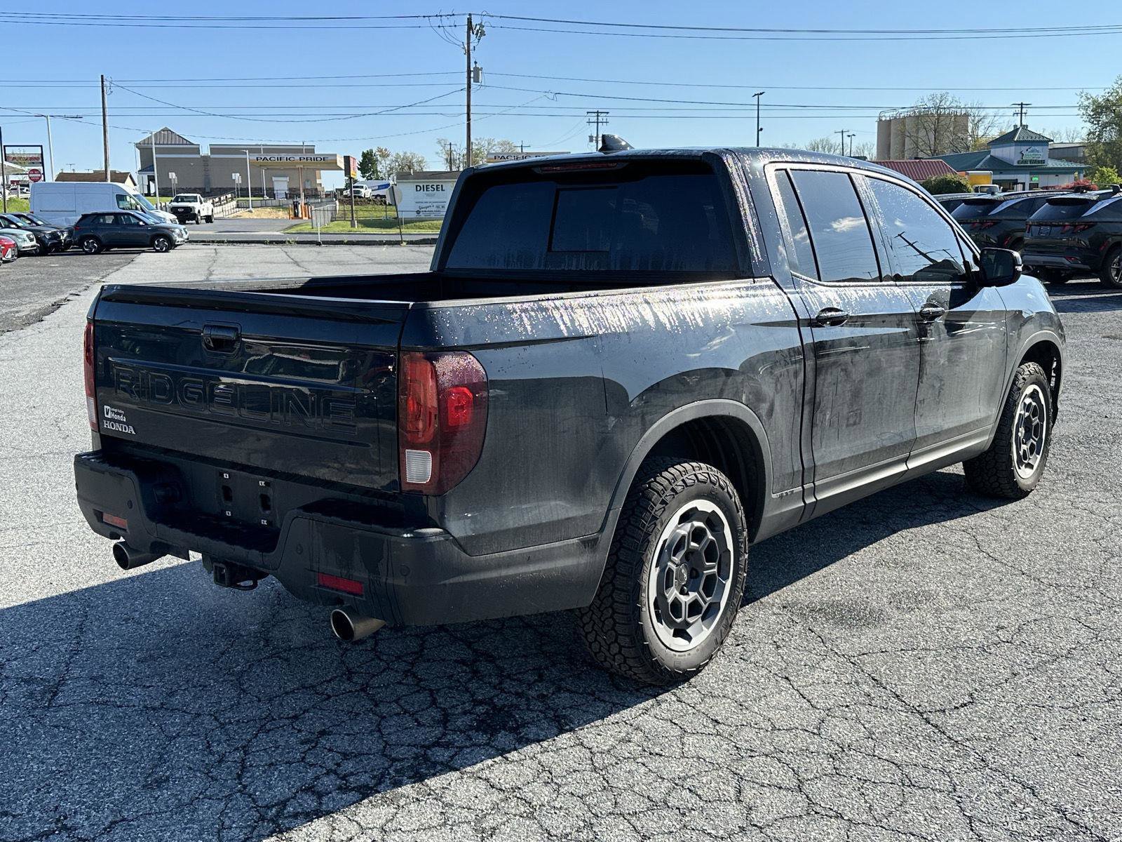 Certified 2024 Honda Ridgeline Black Edition image 8