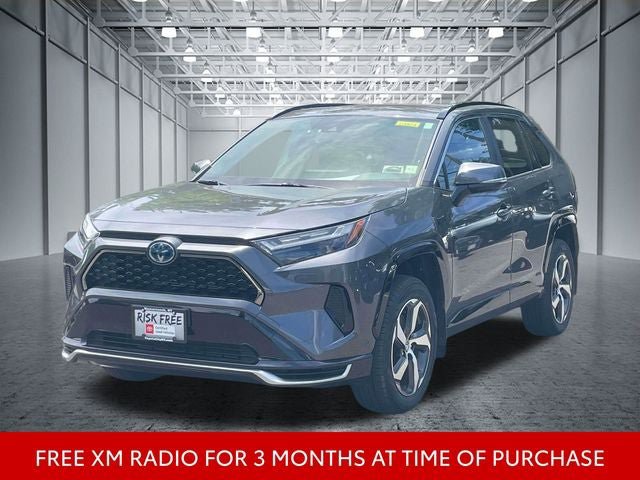 Used 2024 Toyota RAV4 SE w/ Weather & Moonroof Package AWD/4WD image 4