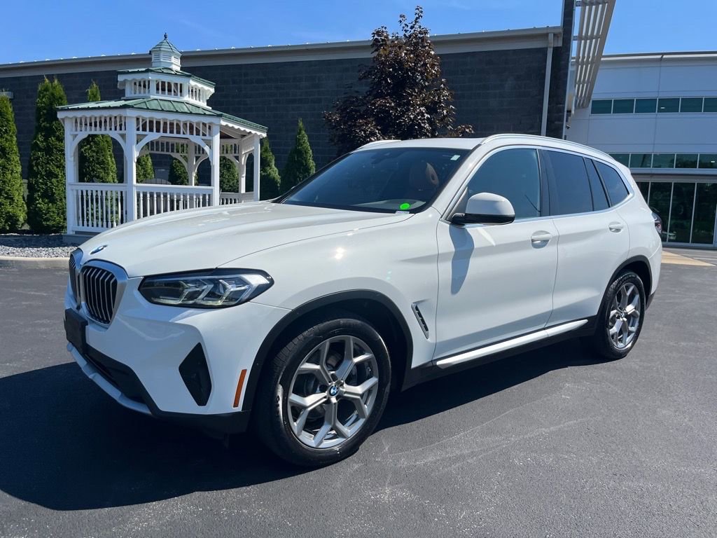 Used 2022 BMW X3 xDrive30i w/ Convenience Package AWD/4WD image 2