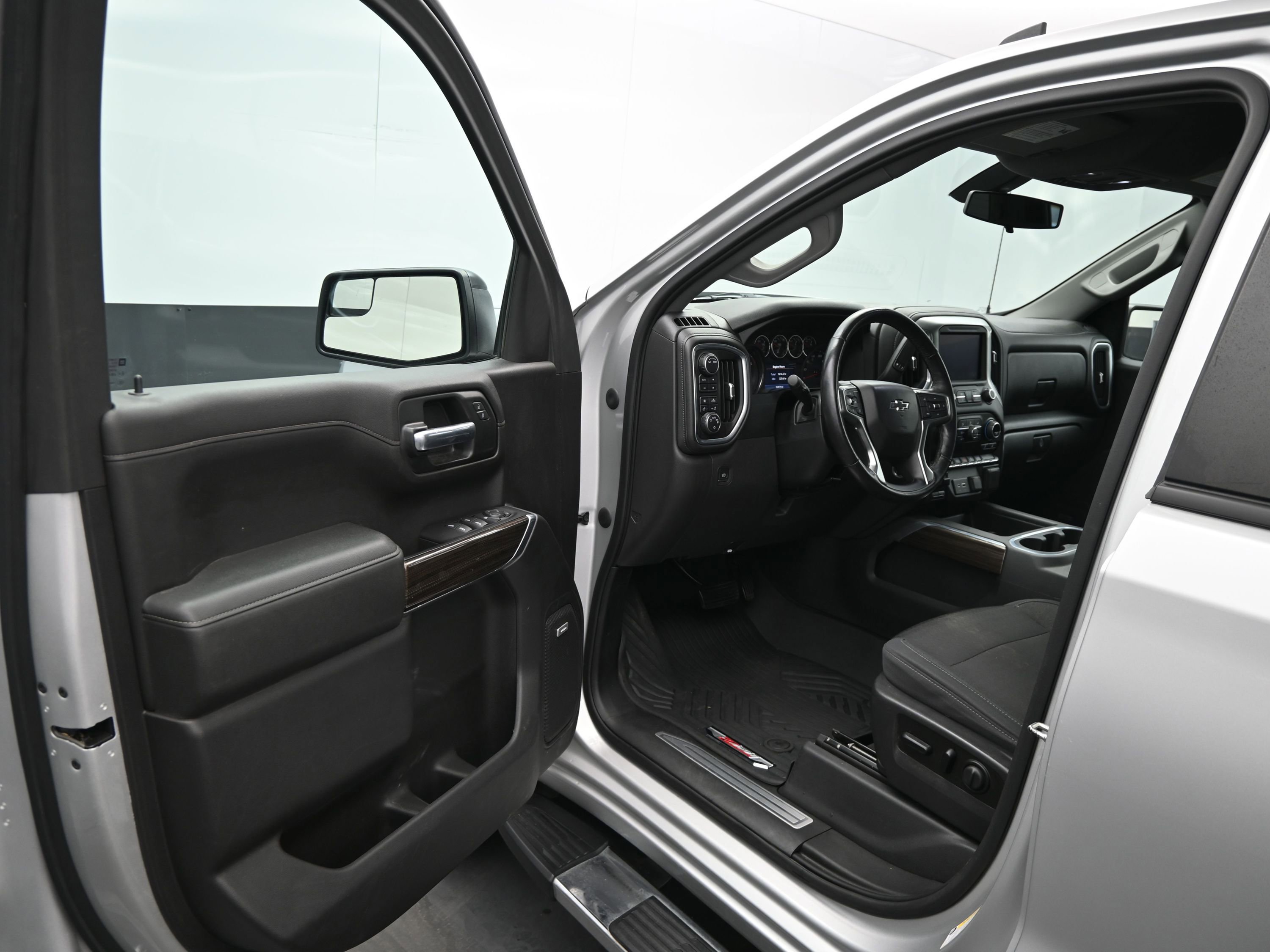 Used 2020 Chevrolet Silverado 1500 RST w/ All-Star Edition image 16