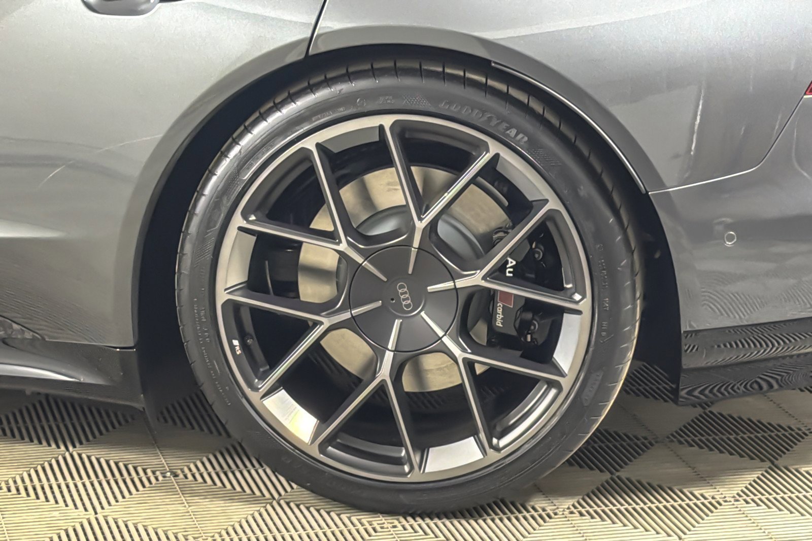 Certified 2025 Audi RS e-tron GT performance image 25