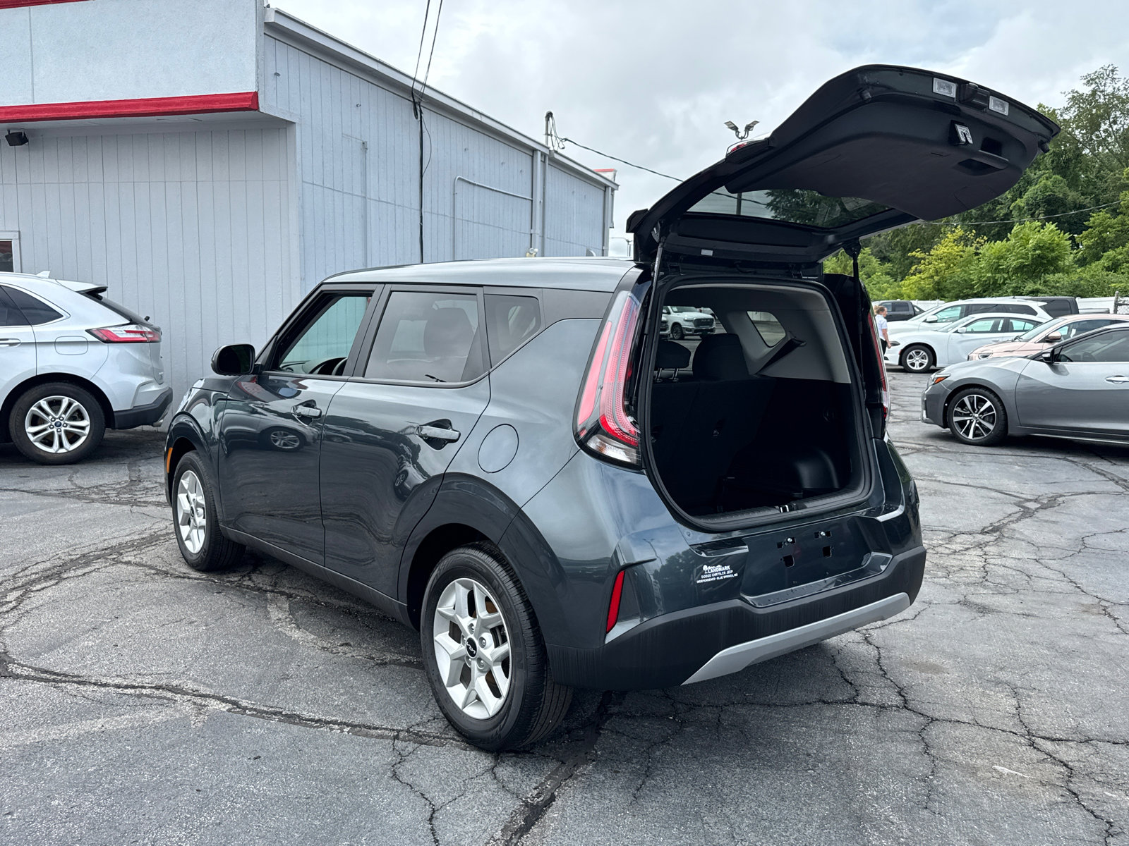 Used 2024 Kia Soul LX w/ Option Group 015 image 16