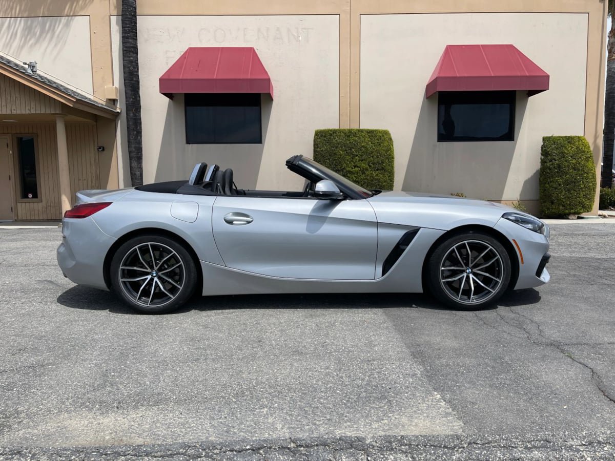 Used 2022 BMW Z4 sDrive30i w/ Driving Assistance Package RWD image 4