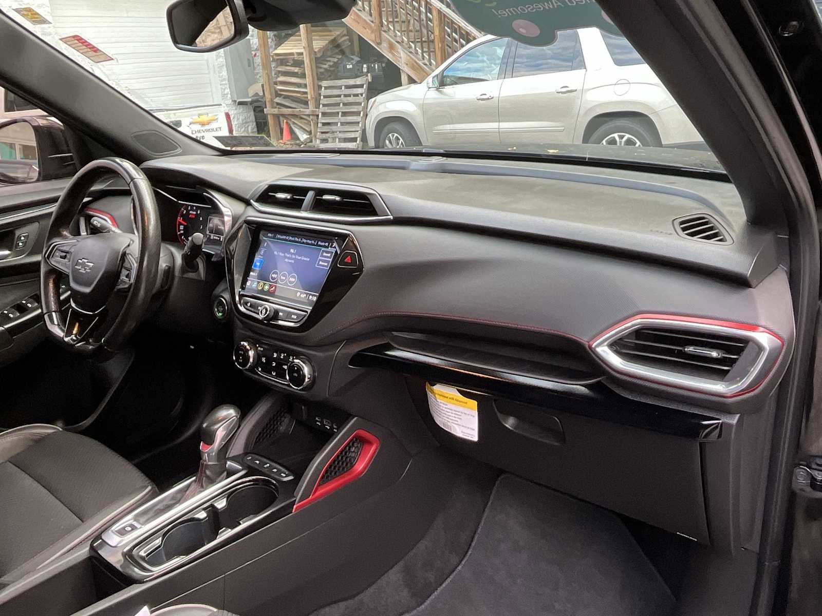 Used 2021 Chevrolet TrailBlazer RS w/ Convenience Package image 26