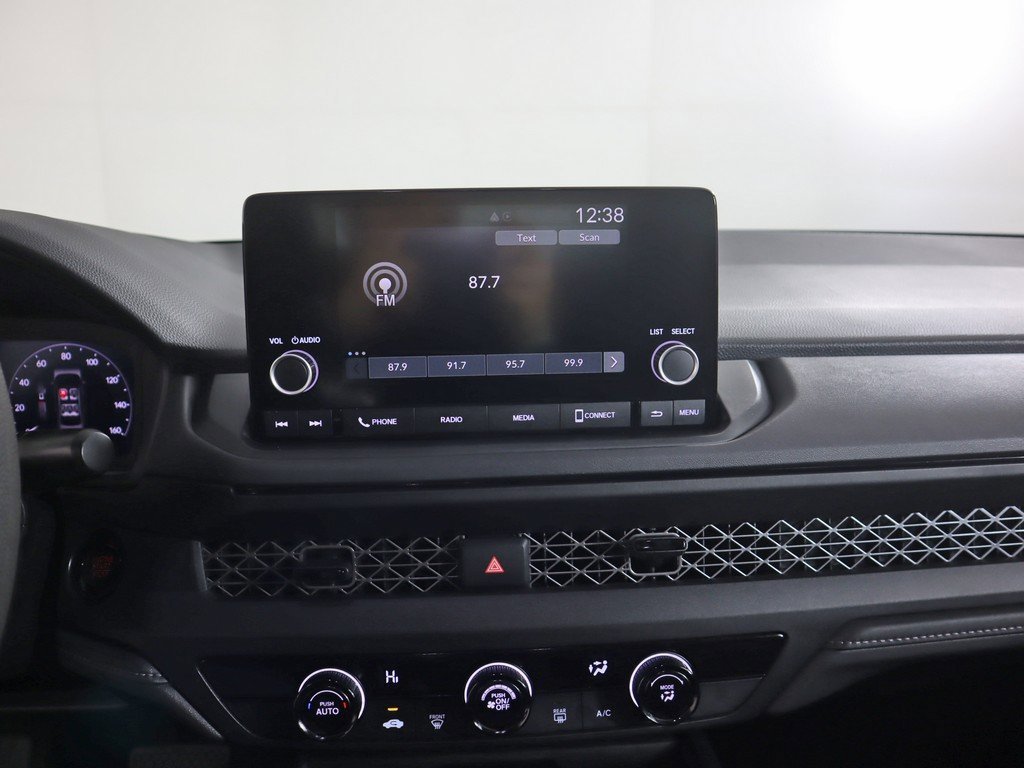 Certified 2025 Honda Accord LX image 40