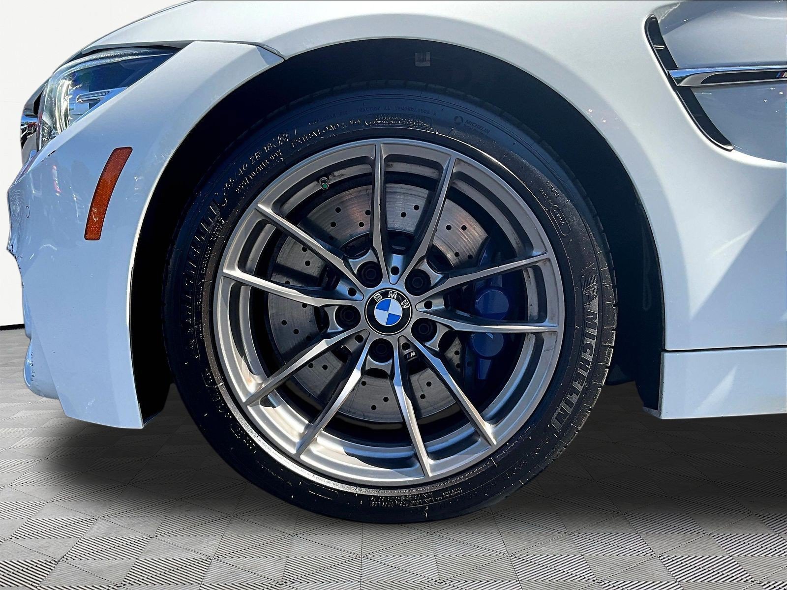 Used 2020 BMW M4 Convertible RWD image 34