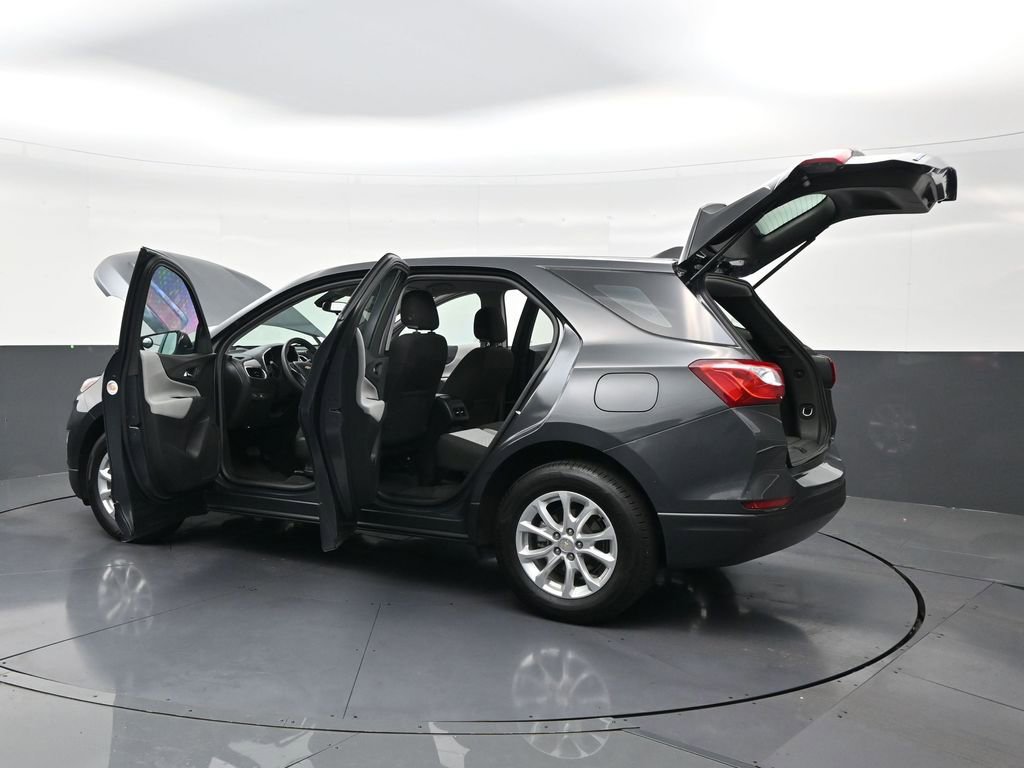 Used 2021 Chevrolet Equinox LS image 32