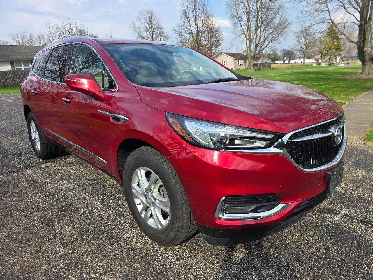 Used 2019 Buick Enclave Essence FWD image 1