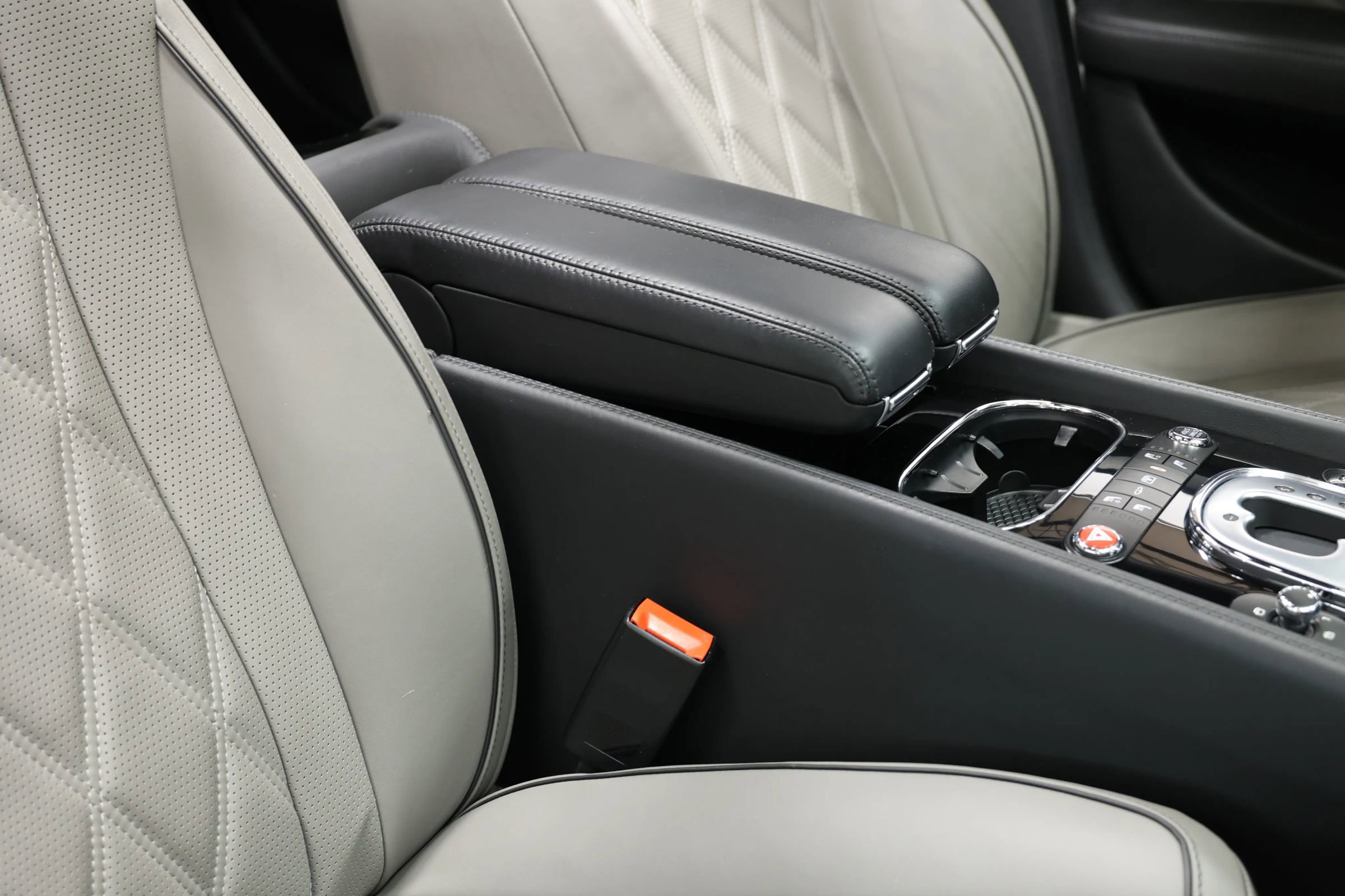 Used 2014 Bentley Flying Spur W12 image 79