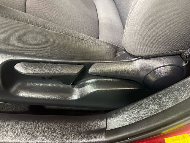 Used 2022 Toyota Corolla LE w/ LE Convenience Package FWD image 12