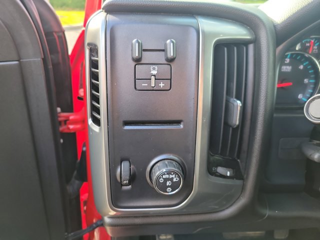 Used 2018 Chevrolet Silverado 1500 LT w/ All Star Edition image 23