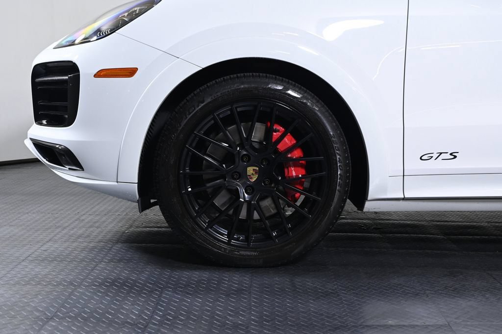 Certified 2023 Porsche Cayenne GTS AWD/4WD image 28
