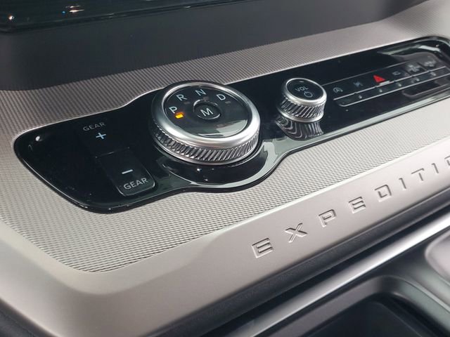 New 2026 Ford Expedition Active image 16