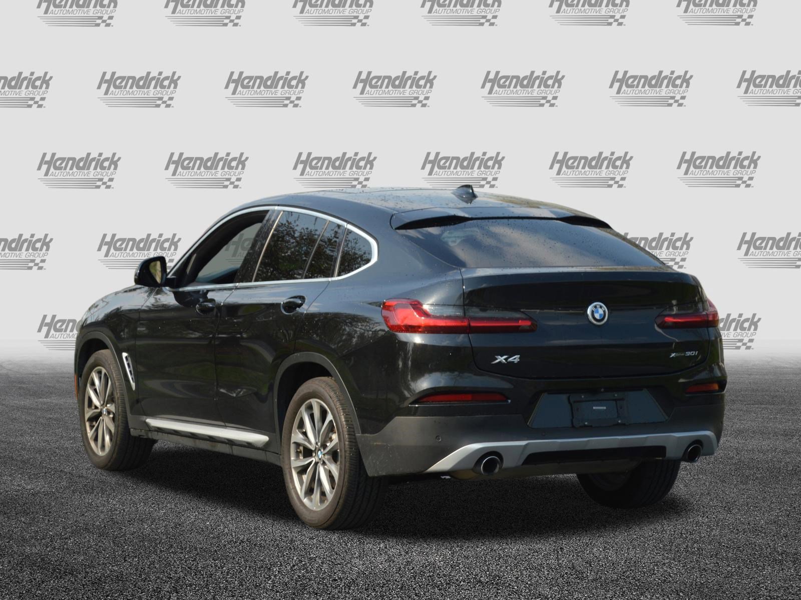Used 2019 BMW X4 xDrive30i w/ Driving Assistance Package image 9