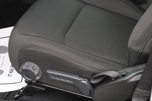 Used 2023 Jeep Gladiator Sport image 14