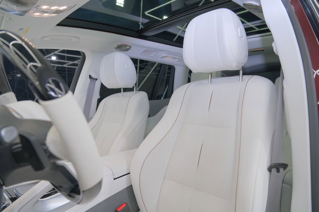 Used 2022 Mercedes-Benz Maybach GLS 600 4MATIC image 23