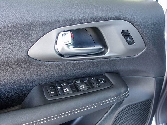 New 2026 Chrysler Pacifica Select image 25